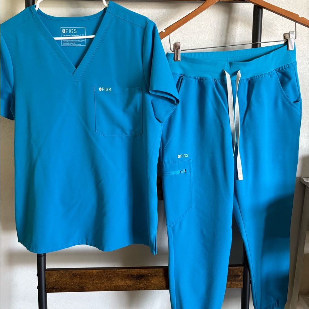 Figs Vibrant Blue Medical Scrub Set